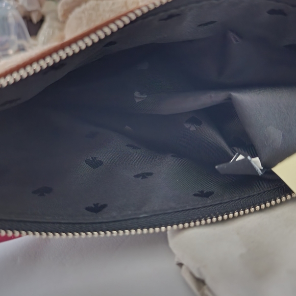 New with tag Kate Spade Ash Street Flower Applique Clutch Purse Wristlet Bag - Picture 14 of 15